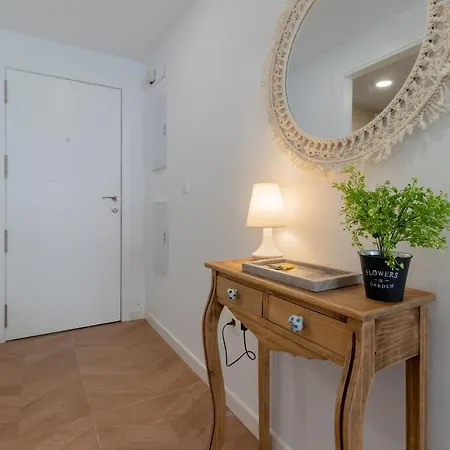 In The Center Апартаменти *