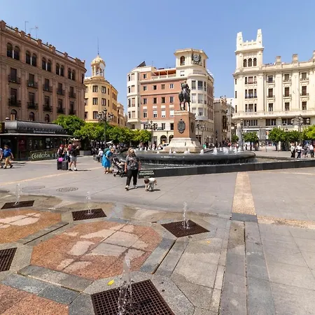 In The Center Апартаменти